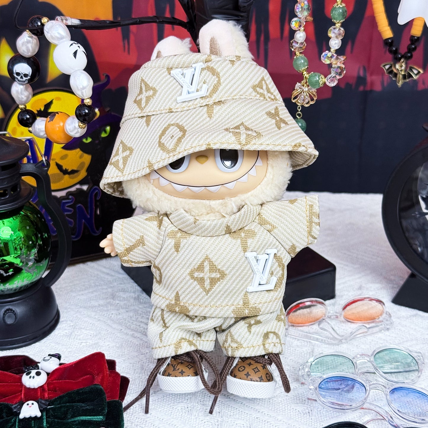 Cream-colored LV Set