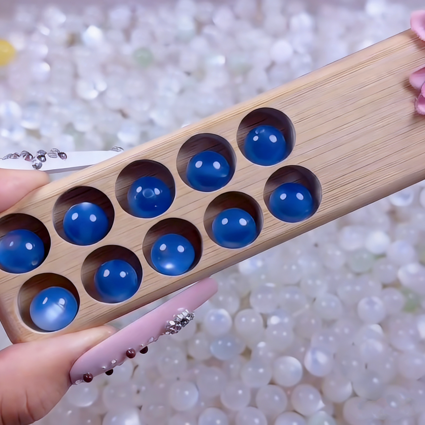 Color-Changing Beads